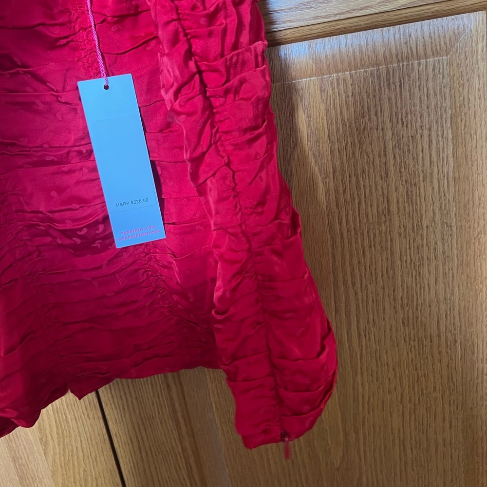 Red side zip blouse - Picture 4 of 5